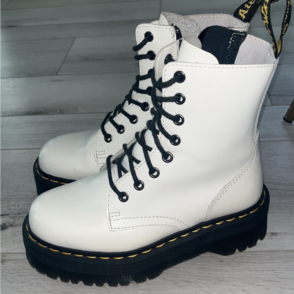 Dr Martens white leather JADON